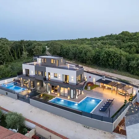 Villa Kalemi