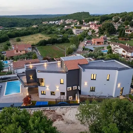 Kalemi * 坎法奈尔